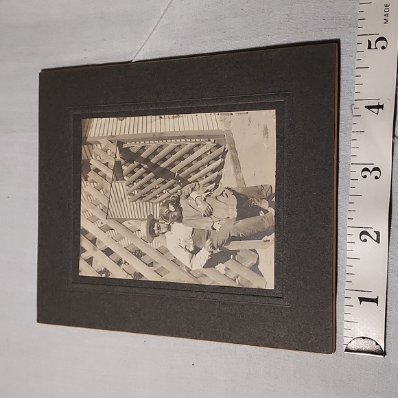 Antique Cabinet Card Family Photos House Woman Man Children - Picture 3 of 9